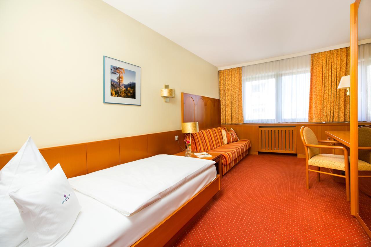 Akzent Hotel Restaurant Altdorfer Hof Weingarten  Bagian luar foto