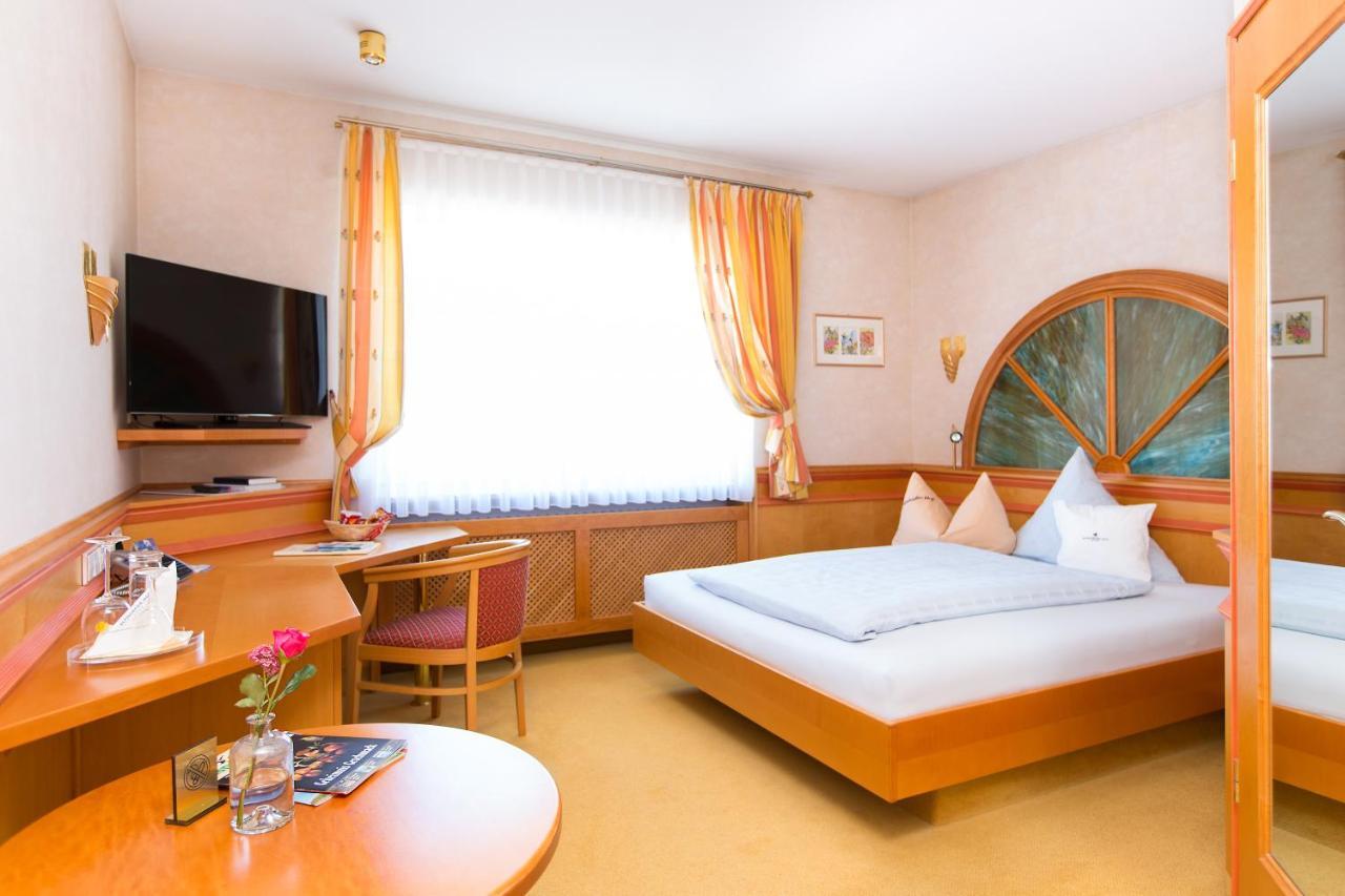 Akzent Hotel Restaurant Altdorfer Hof Weingarten  Bagian luar foto