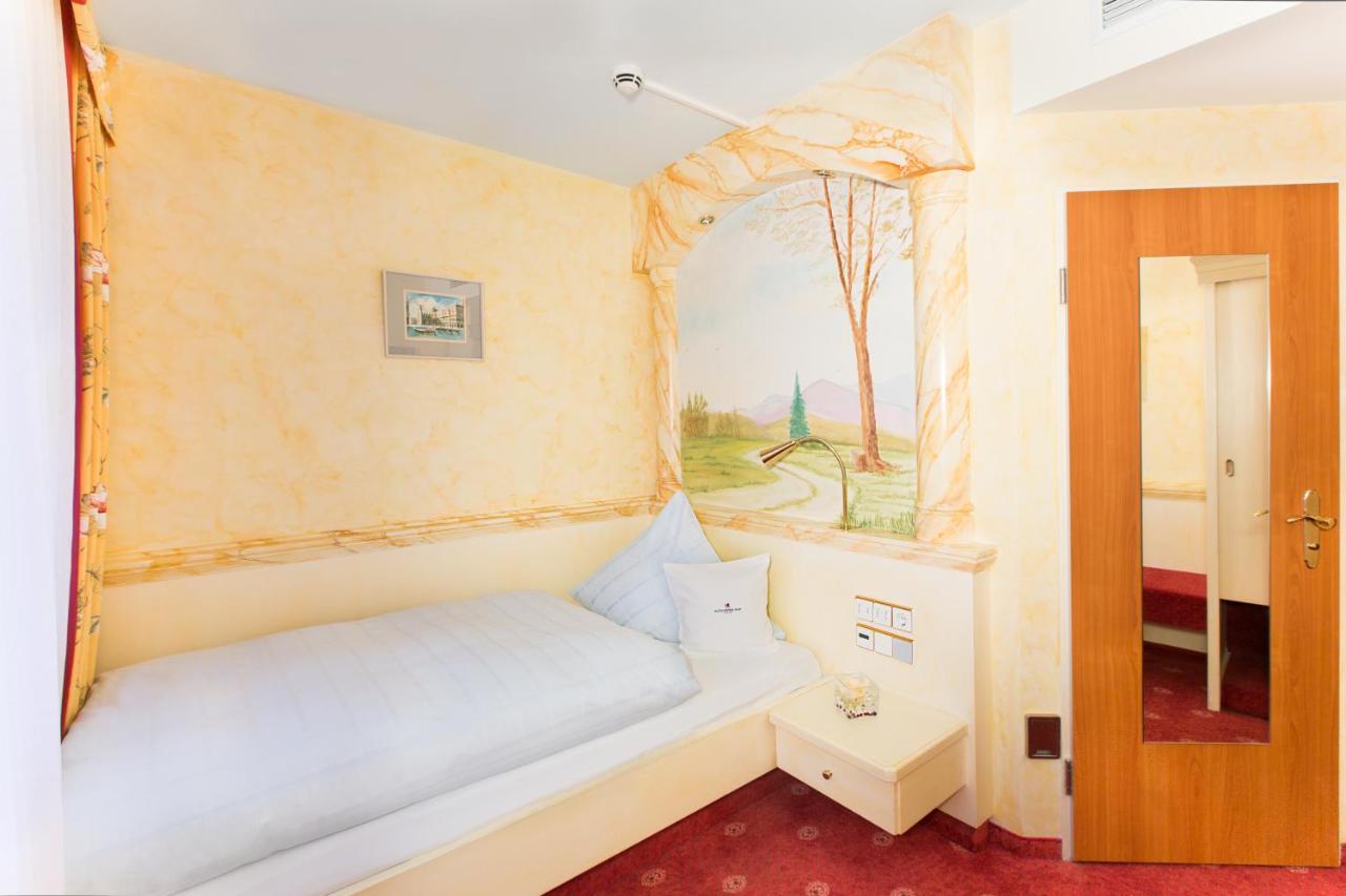 Akzent Hotel Restaurant Altdorfer Hof Weingarten  Bagian luar foto